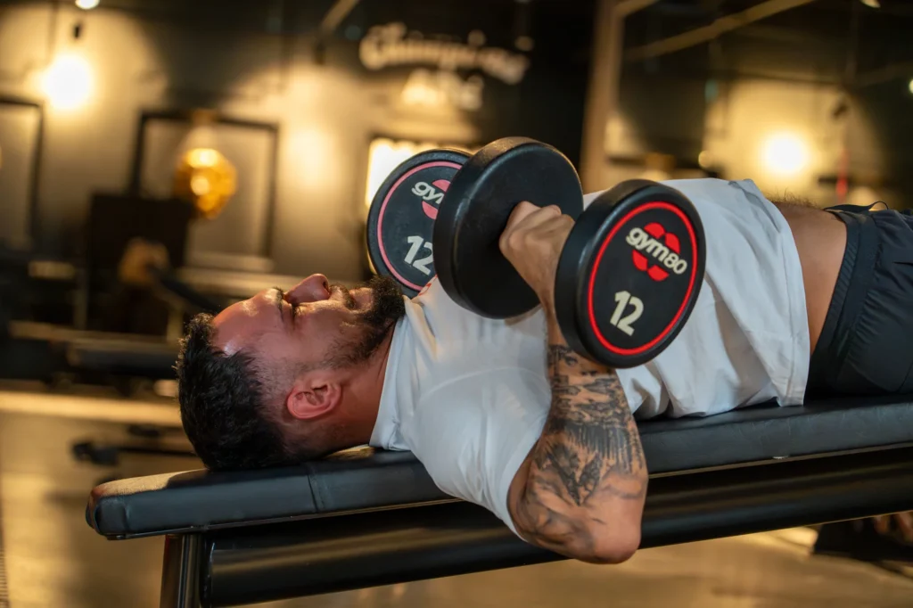 StrengthLab360_Defeicit_Dumbbell_Chestpress_73